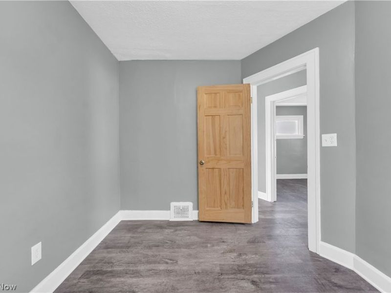 12808 Havana Road, Garfield Heights, OH 44125 Photo 11