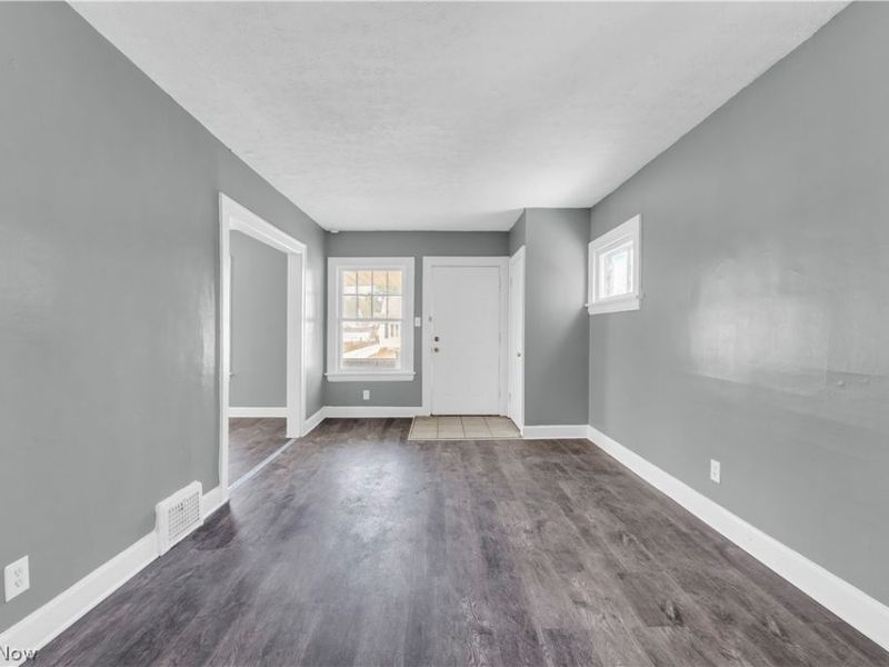 12808 Havana Road, Garfield Heights, OH 44125 Photo 5