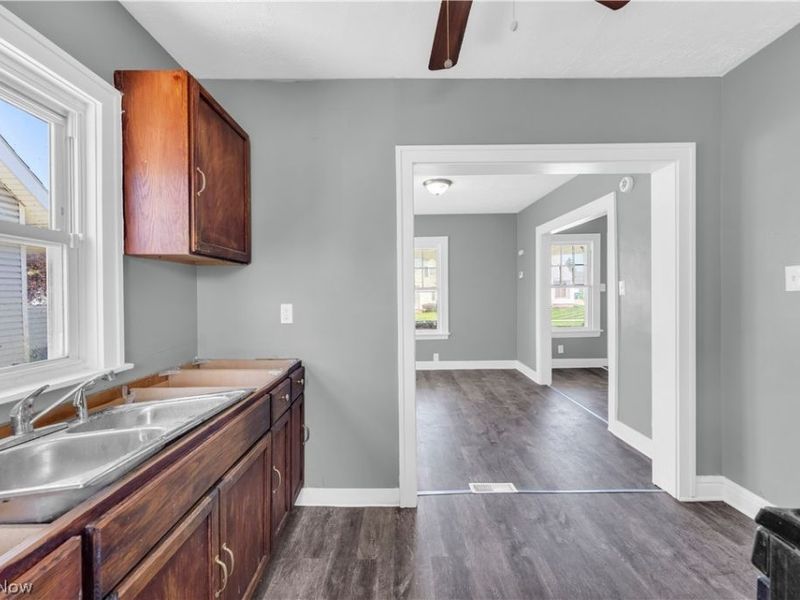 12808 Havana Road, Garfield Heights, OH 44125 Photo 9