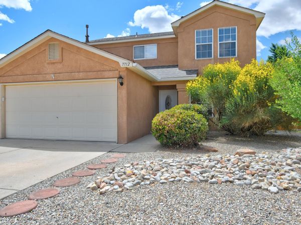 7712 Tanbark Court NW, Albuquerque, NM 87120