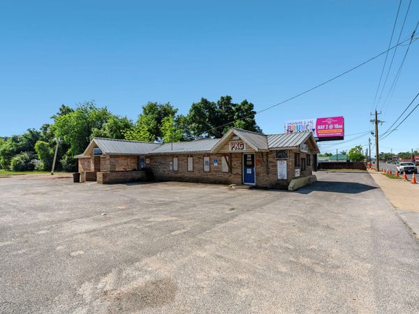 739 N Ferdon Boulevard, Crestview, FL 32536