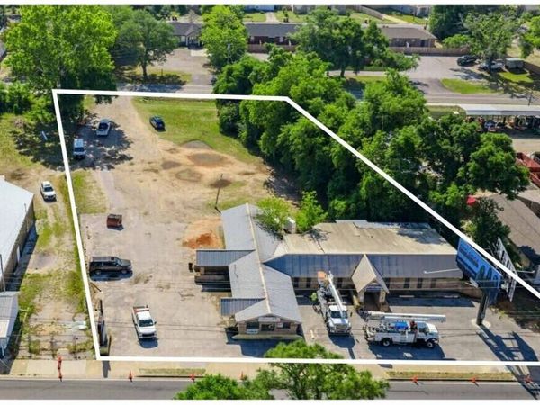 739 N Ferdon Boulevard, Crestview, FL 32536