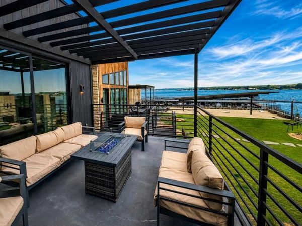 12 Breakwarer Bend , Graford, TX 76449