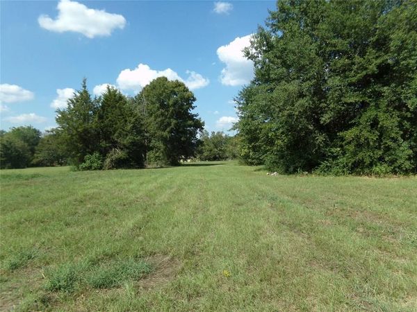 000 E Cherry Street , Paris, TX 75460