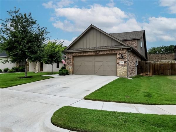 1317 THISTLE HILL Trail, Weatherford, TX 76087