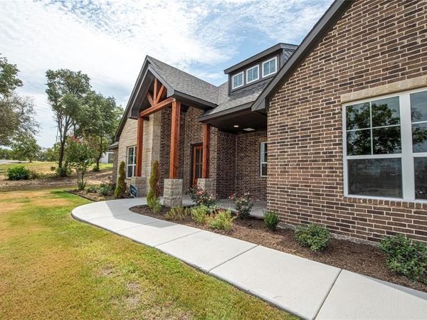 2009 Shady Creek Crossing, Azle, TX 76020