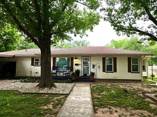 1406 Herring , Merkel, TX 79536