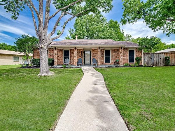 2118 Butterfield Trail, Grand Prairie, TX 75052