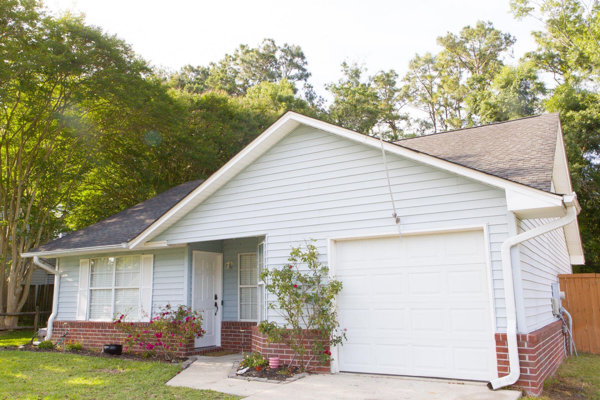 124 Paddock Way Photo 1