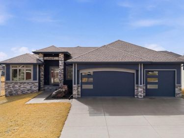 19817 Cottonwood Street , Gretna, NE 68028