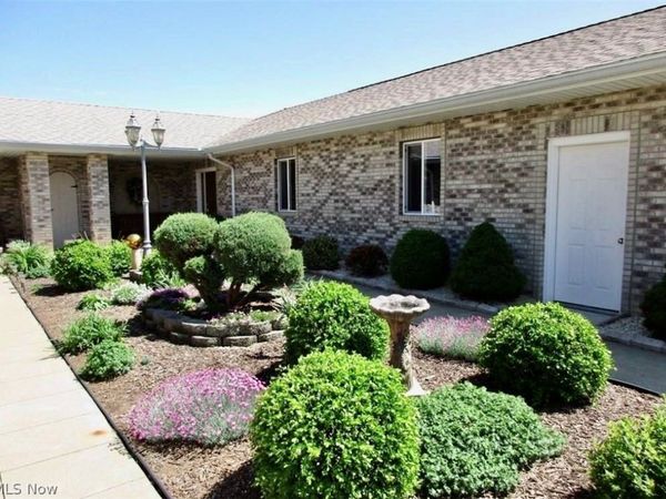 810 Florence Street , Unit D, Belpre, OH 45714