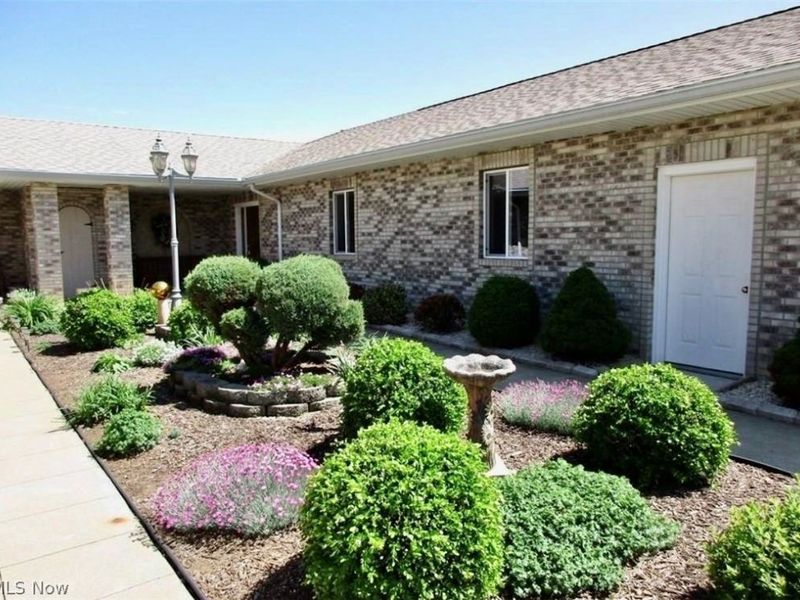 810 Florence Street, Unit D, Belpre, OH 45714 Photo 1