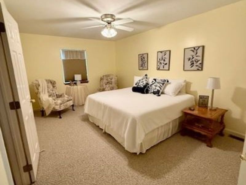 810 Florence Street, Unit D, Belpre, OH 45714 Photo 3