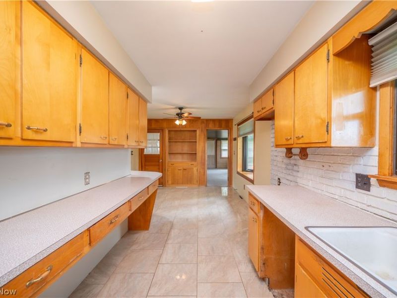 7627 Catherine Street, Masury, OH 44438 Photo 13