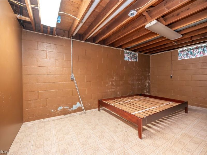 7627 Catherine Street, Masury, OH 44438 Photo 37