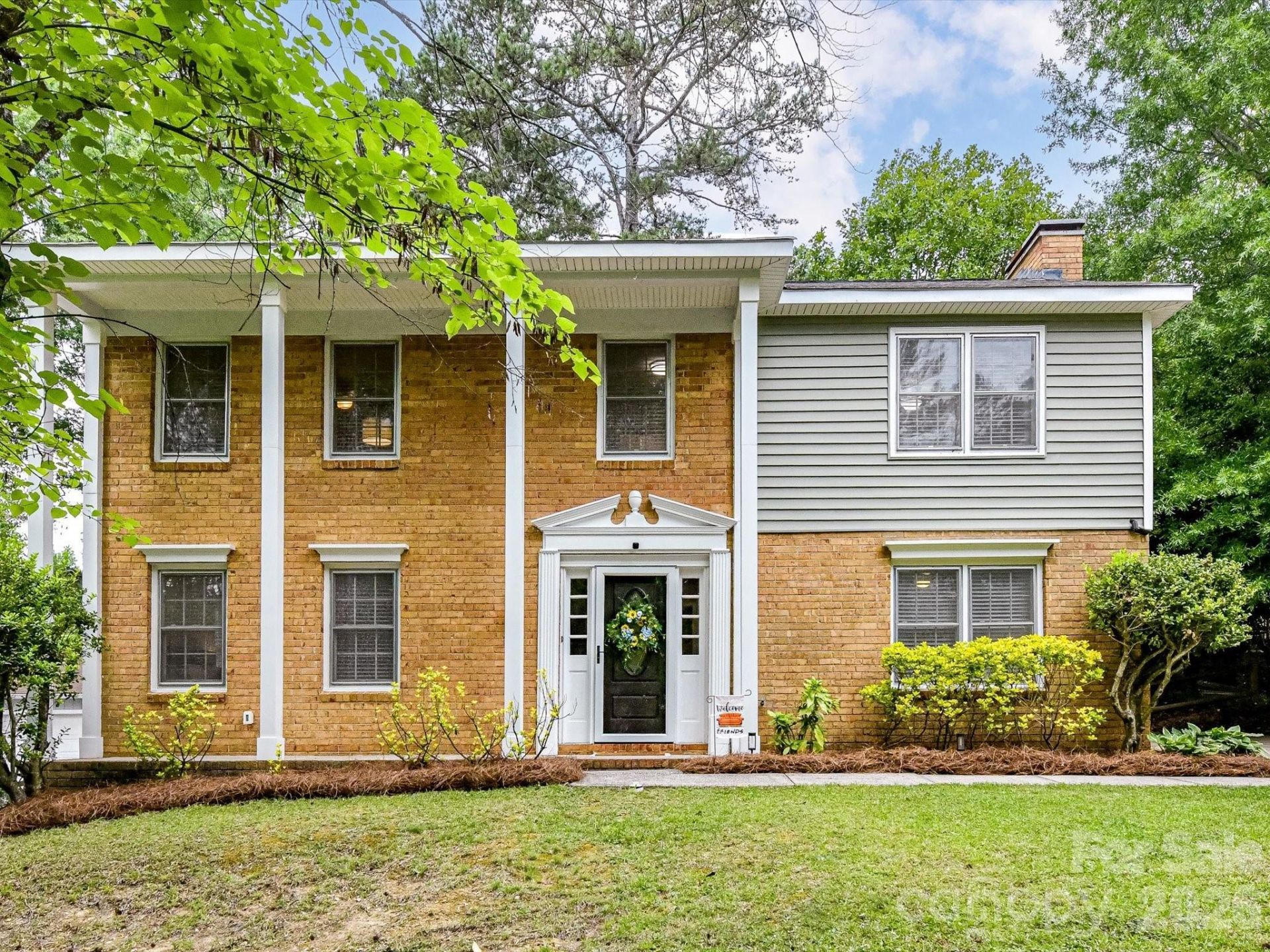 15708 Fairfield Drive, Matthews, NC 28104 Main Photo
