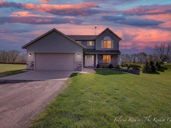 3687 20 Mile Road NE, Cedar Springs, MI 49319