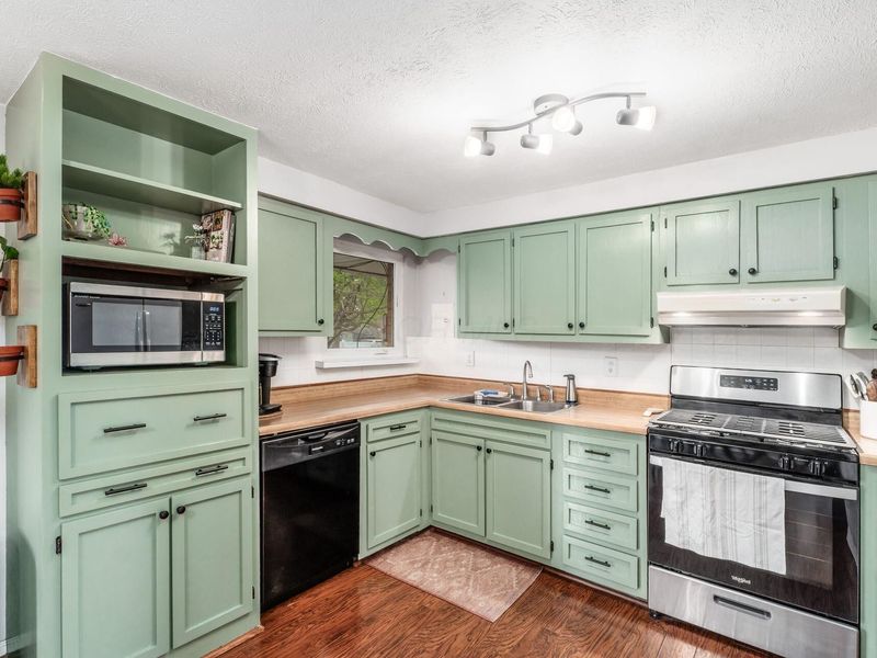 1438 Marty Drive , Reynoldsburg, OH 43068 Photo 14