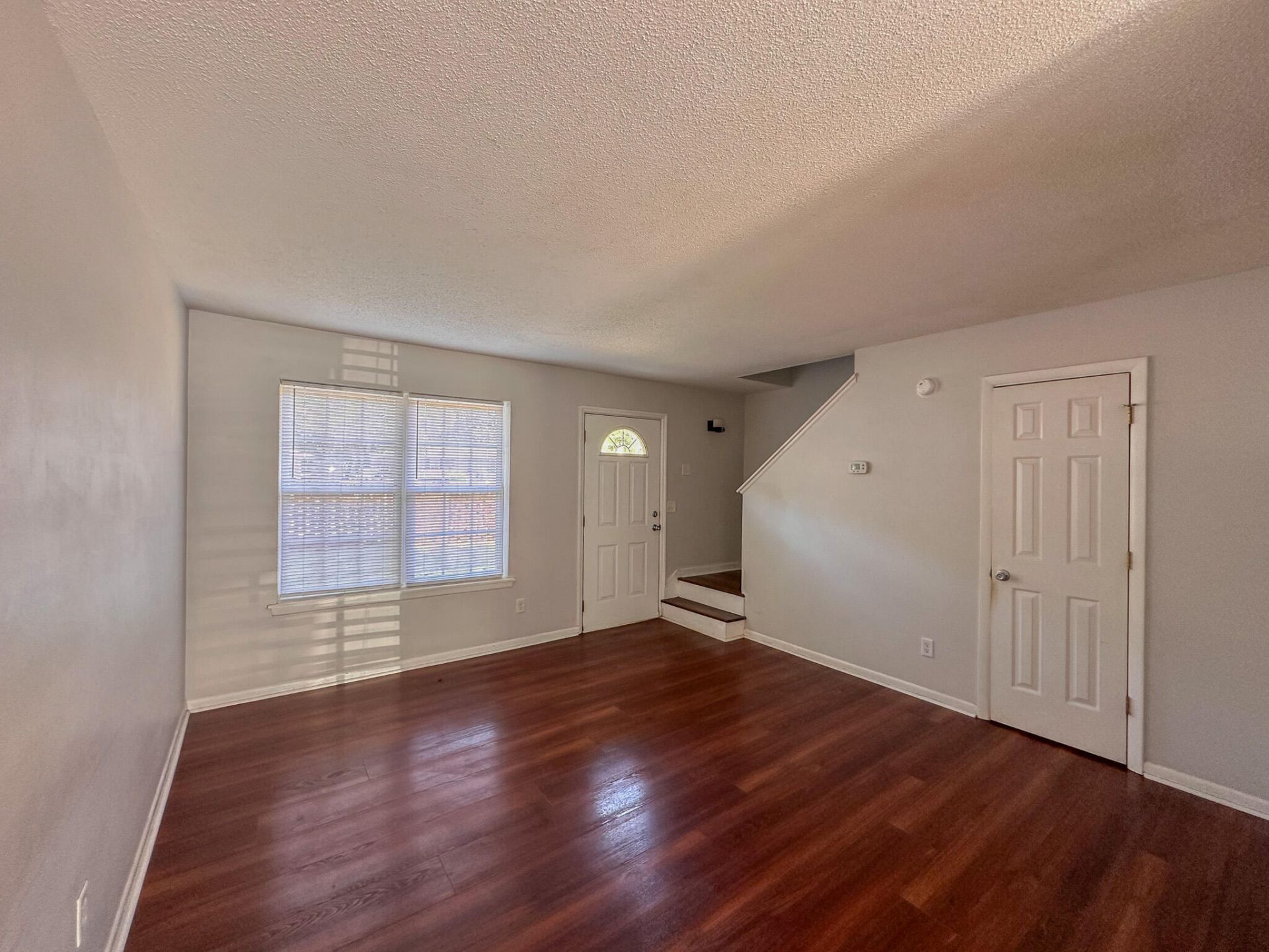 1423 Ashley River Road Photo 4
