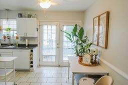 1423 Ashley River Road photo 4