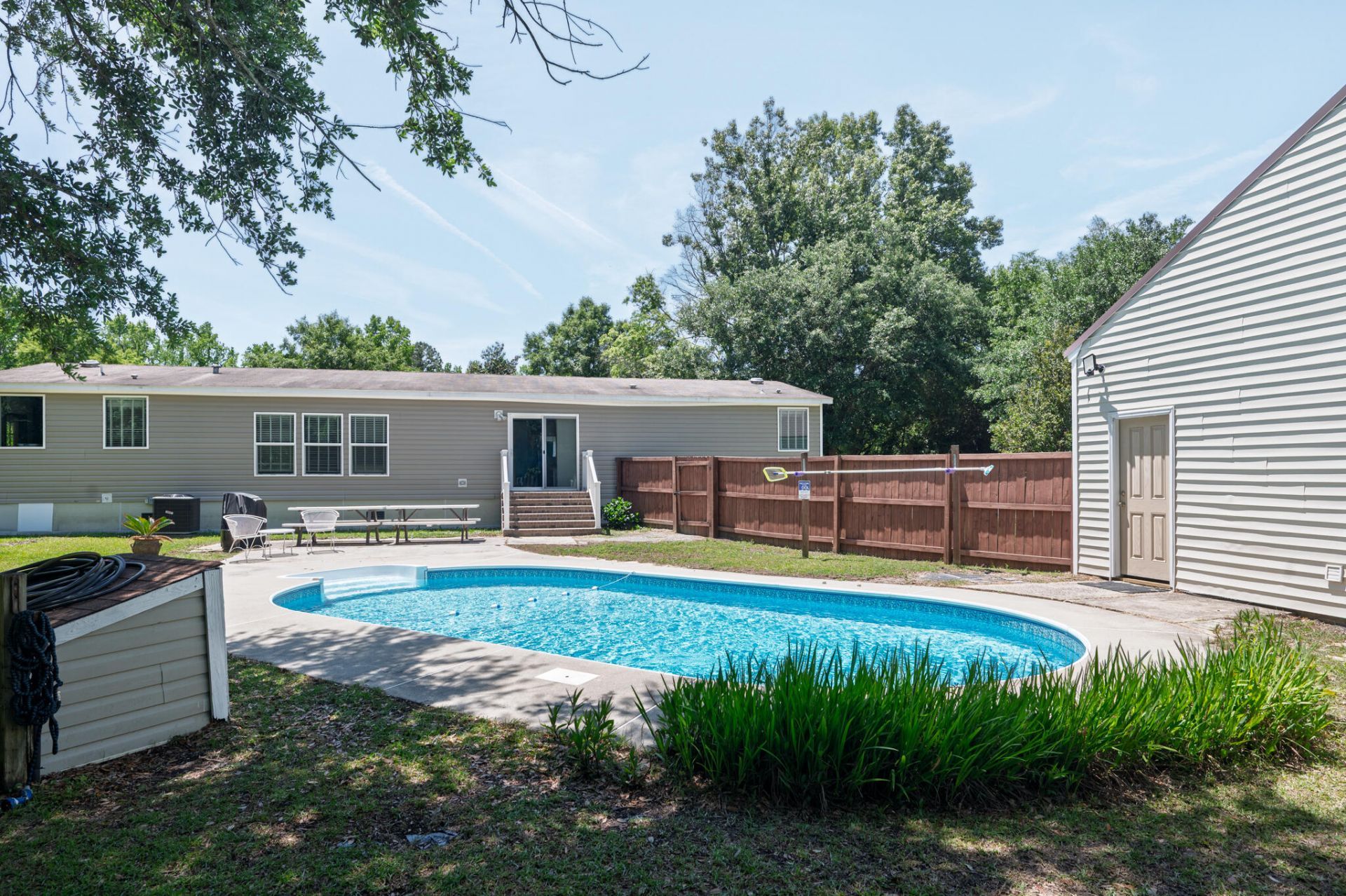 752 Nancys Place Photo 32