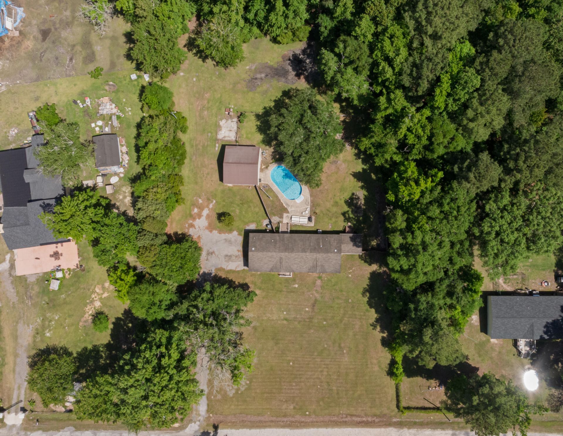 752 Nancys Place Photo 36
