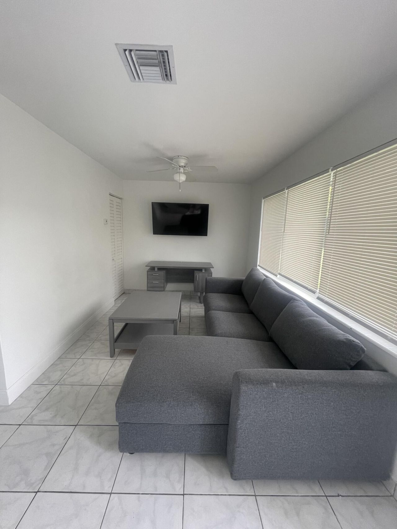 1135 NE 15th Avenue, Unit 4, Fort Lauderdale, FL 33304 Photo