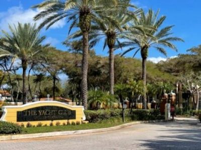 120 Yacht Club Way, Unit 305, Hypoluxo, FL 33462 Photo