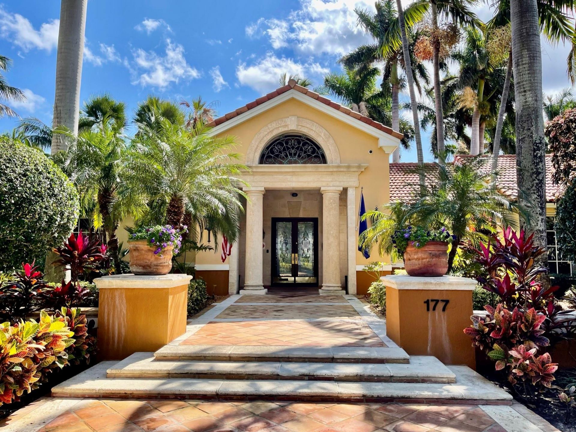 120 Yacht Club Way, Unit 305, Hypoluxo, FL 33462 Photo