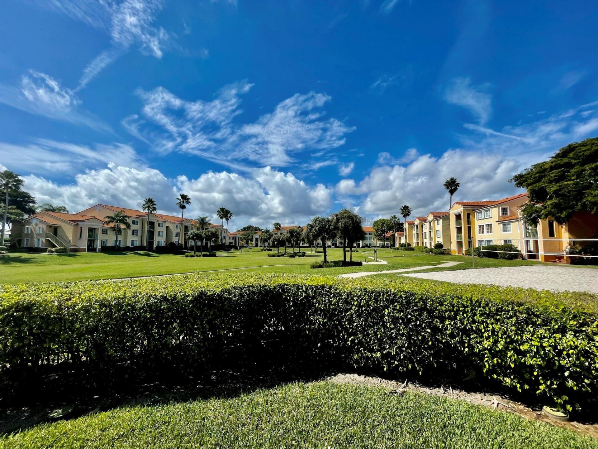 120 Yacht Club Way, Unit 305, Hypoluxo, FL 33462 Photo