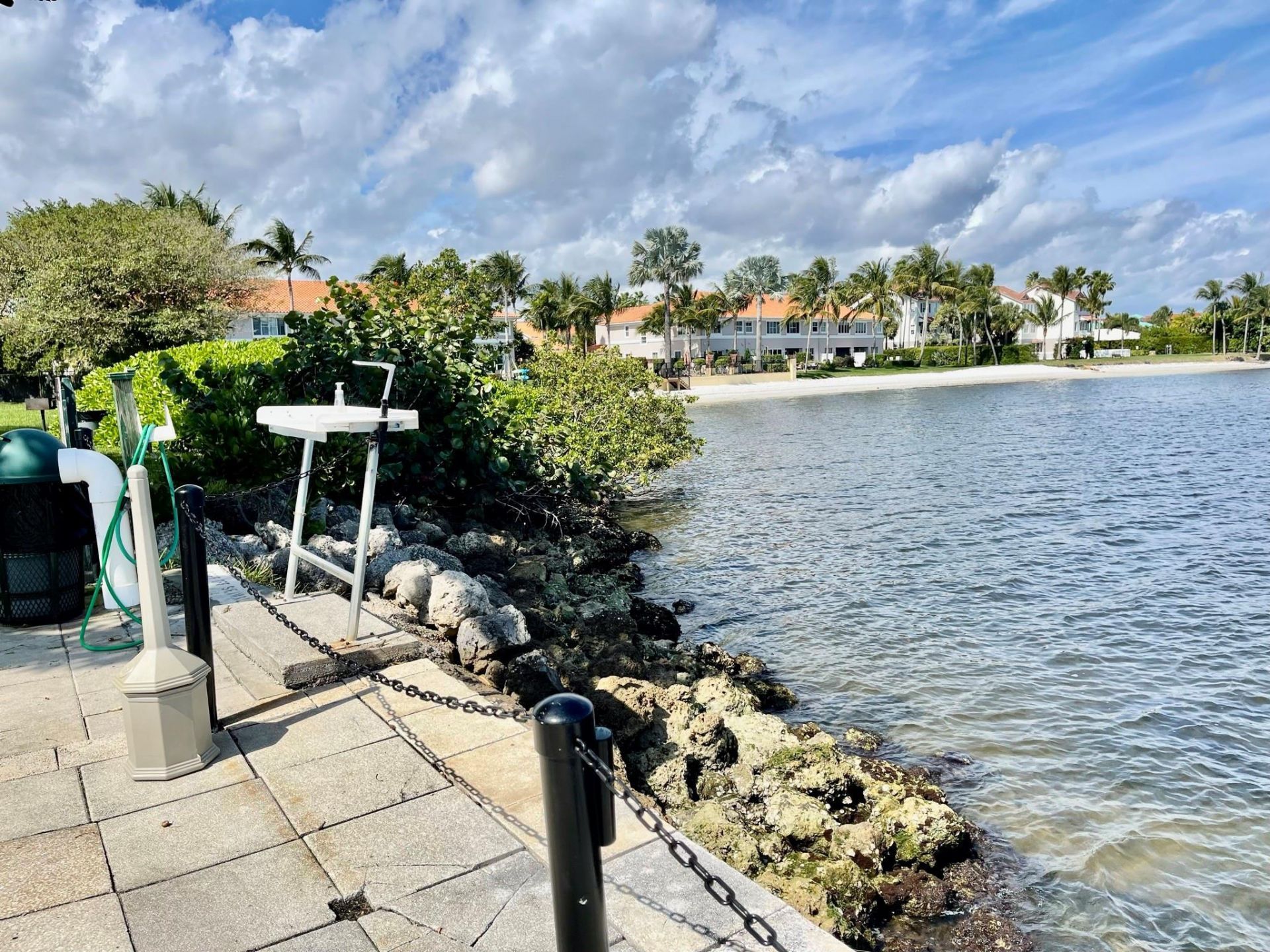 120 Yacht Club Way, Unit 305, Hypoluxo, FL 33462 Photo