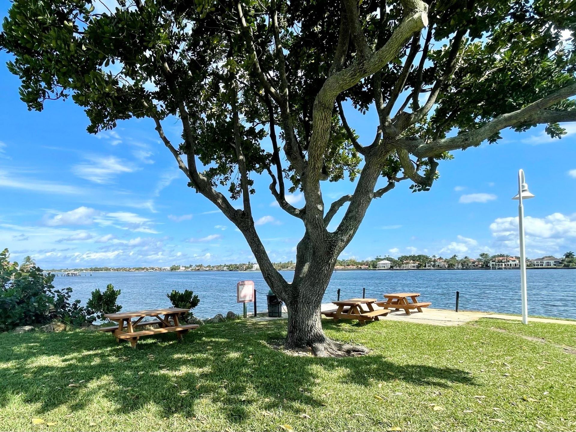 120 Yacht Club Way, Unit 305, Hypoluxo, FL 33462 Photo