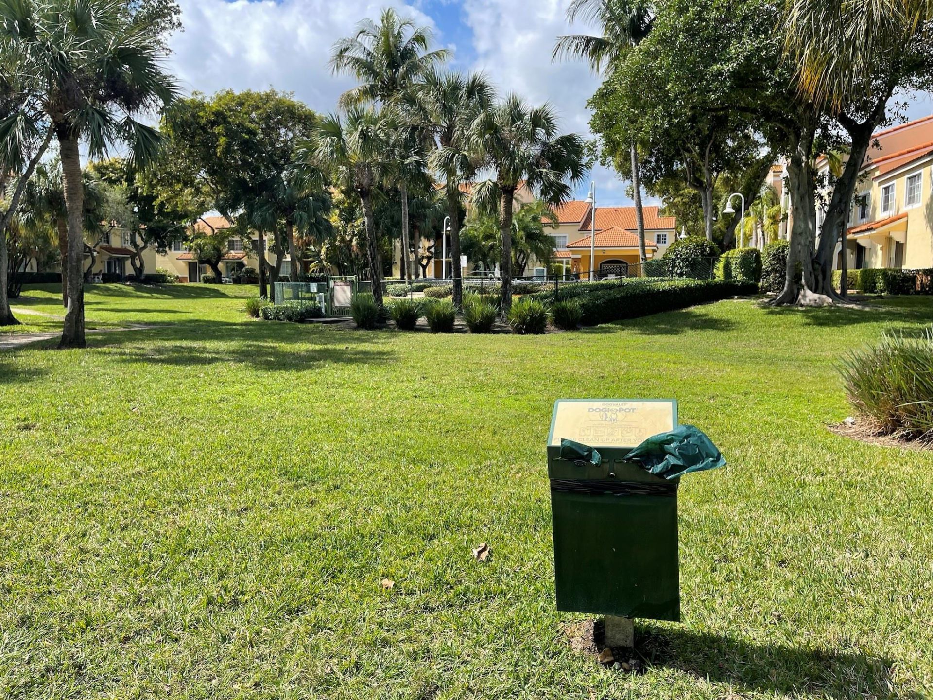 120 Yacht Club Way, Unit 305, Hypoluxo, FL 33462 Photo