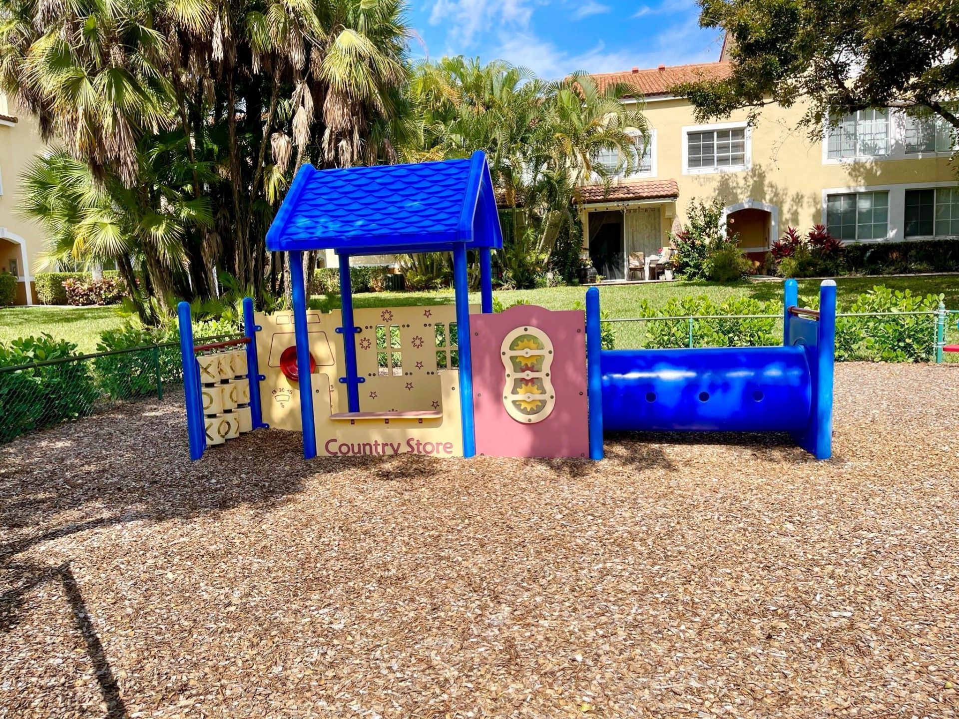 120 Yacht Club Way, Unit 305, Hypoluxo, FL 33462 Photo