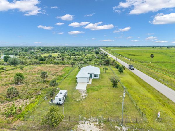 14411 NW 266th Street, Okeechobee, FL 34972