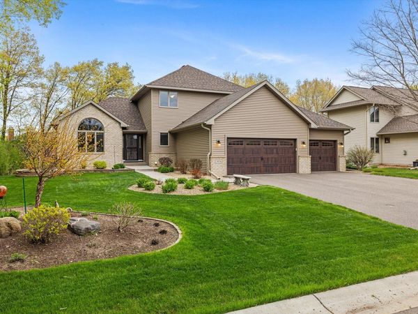 7876 17th Street N, Oakdale, MN 55128
