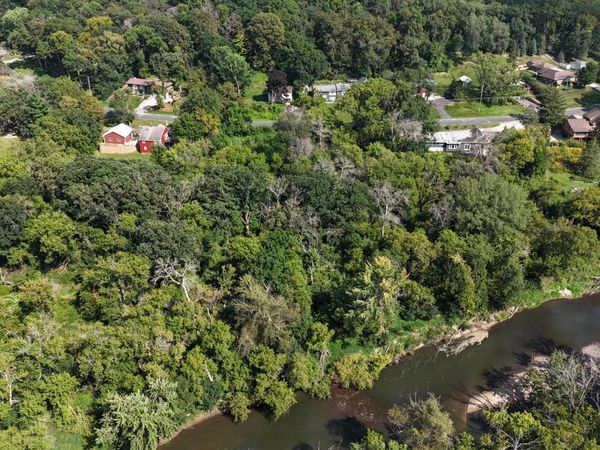 2421 East River Road NE, Rochester, MN 55906