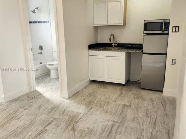 10332 SW 211th St , Cutler Bay, FL 33189