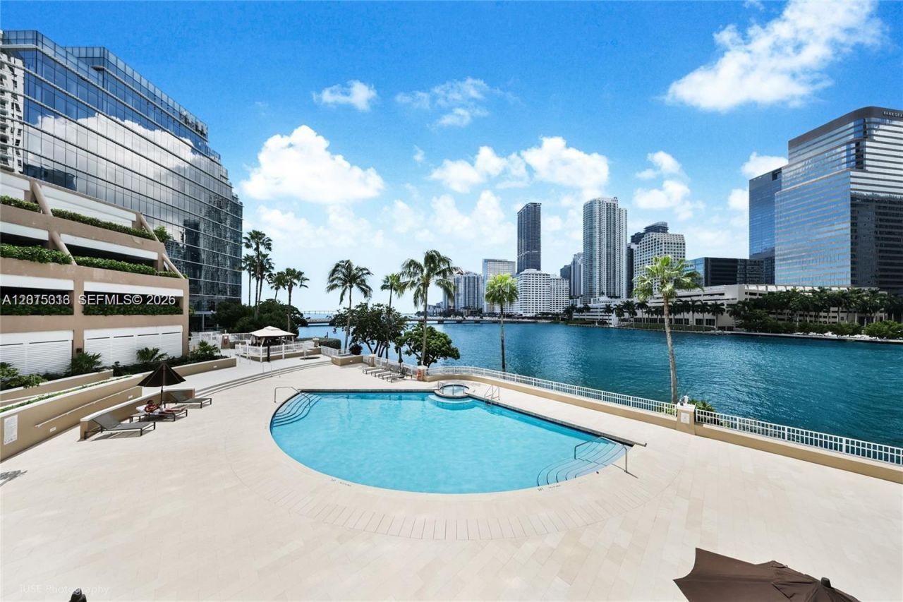 701 Brickell Key Blvd , Unit 2511, Miami, FL 33131 Photo