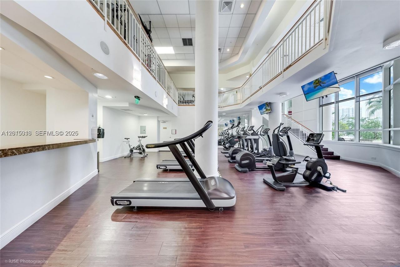 701 Brickell Key Blvd , Unit 2511, Miami, FL 33131 Photo