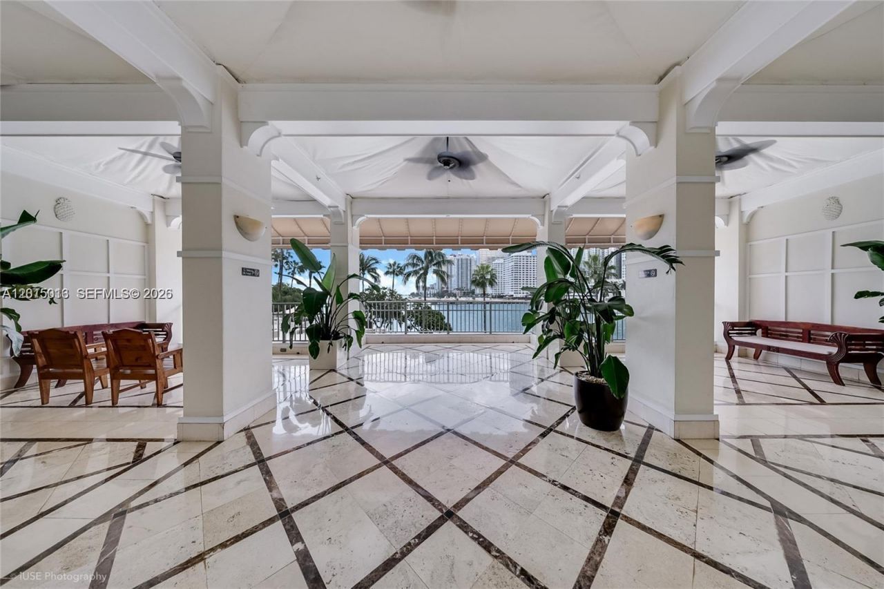 701 Brickell Key Blvd , Unit 2511, Miami, FL 33131 Photo