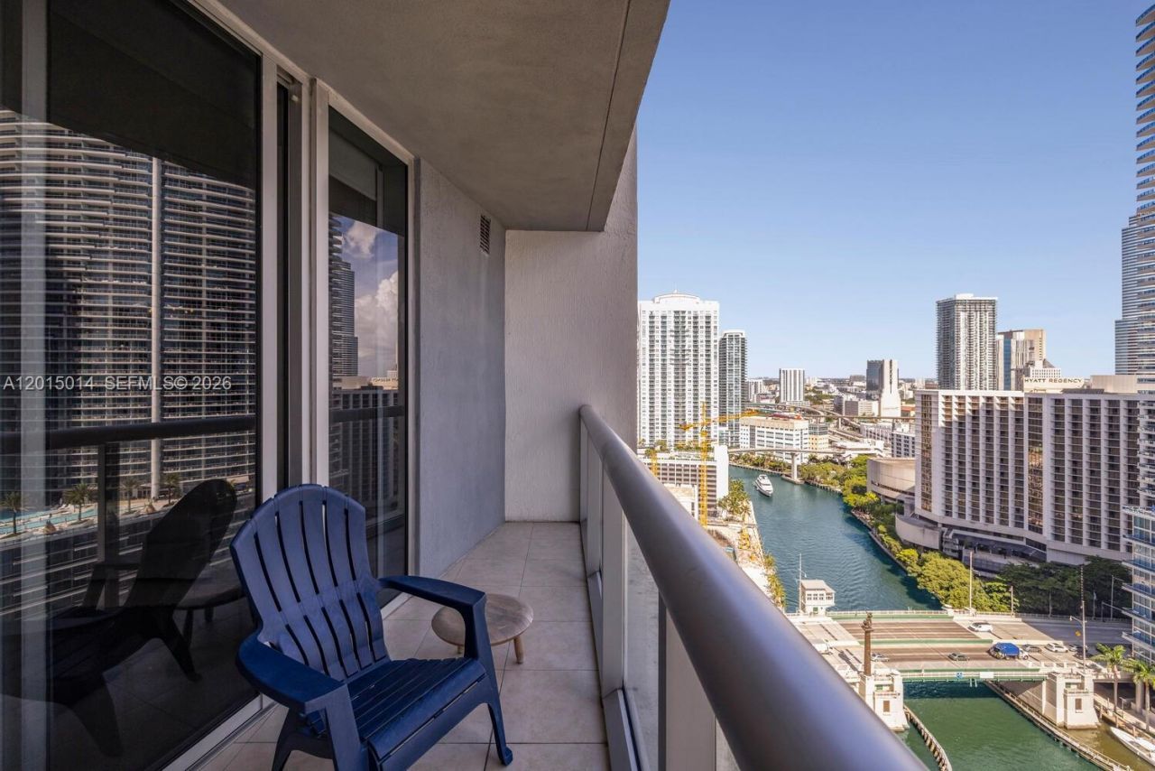475 Brickell Ave , Unit 2610, Miami, FL 33131 Photo