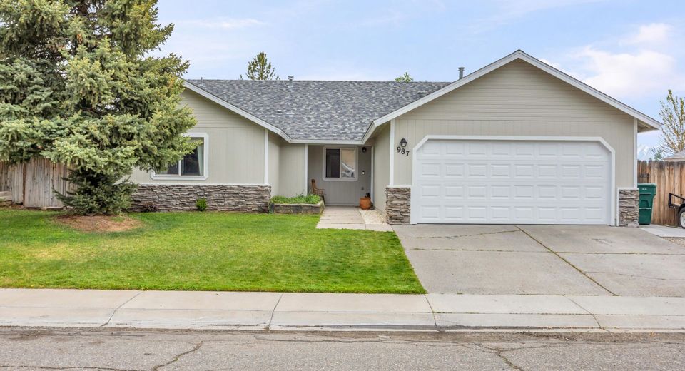 987 Haystack Drive, Carson City, NV 89705 Photo