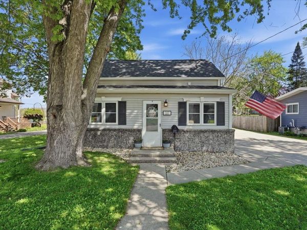 327 Elizabeth Street, Lodi, WI 53555