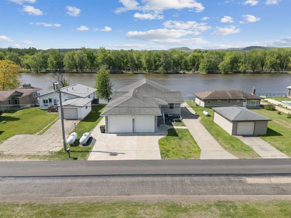 1312 Jack Oak Road, Cassville, WI 53806
