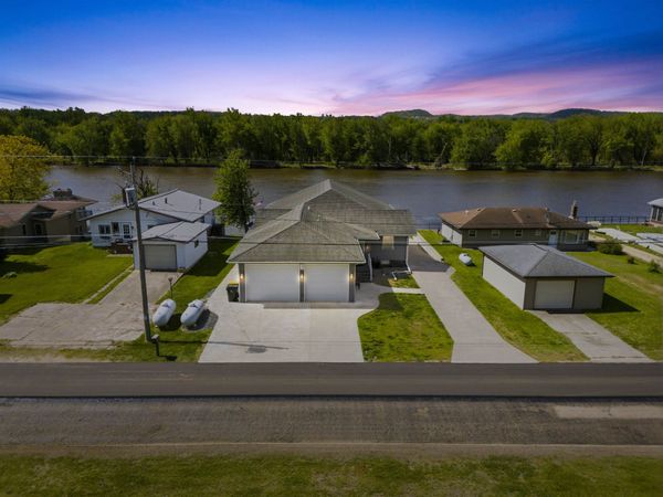 1312 Jack Oak Road, Cassville, WI 53806