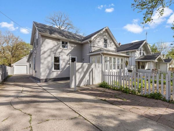 1119 DEWEY Avenue, Beloit, WI 53511
