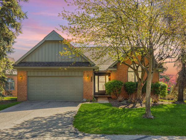 37743 Avon Lane, Farmington Hills, MI 48331