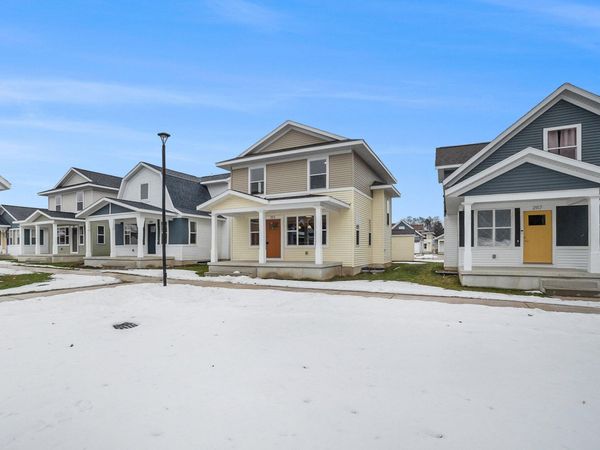 2098 Linden Avenue SE, Grand Rapids, MI 49507