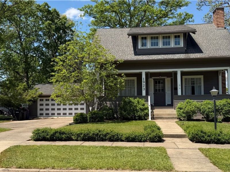 1923 Norwood Boulevard, Zanesville, OH 43701 Photo 1